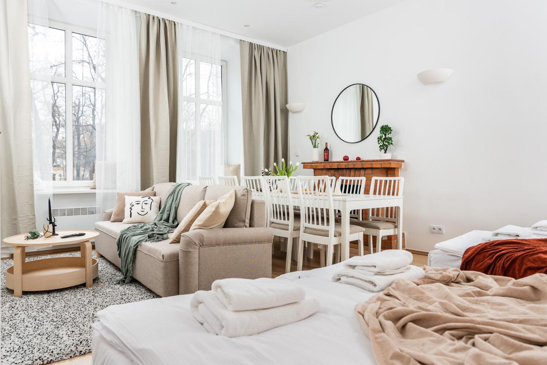 Modern Centrally Located Apartments - By Upstairs Krakow Luaran gambar