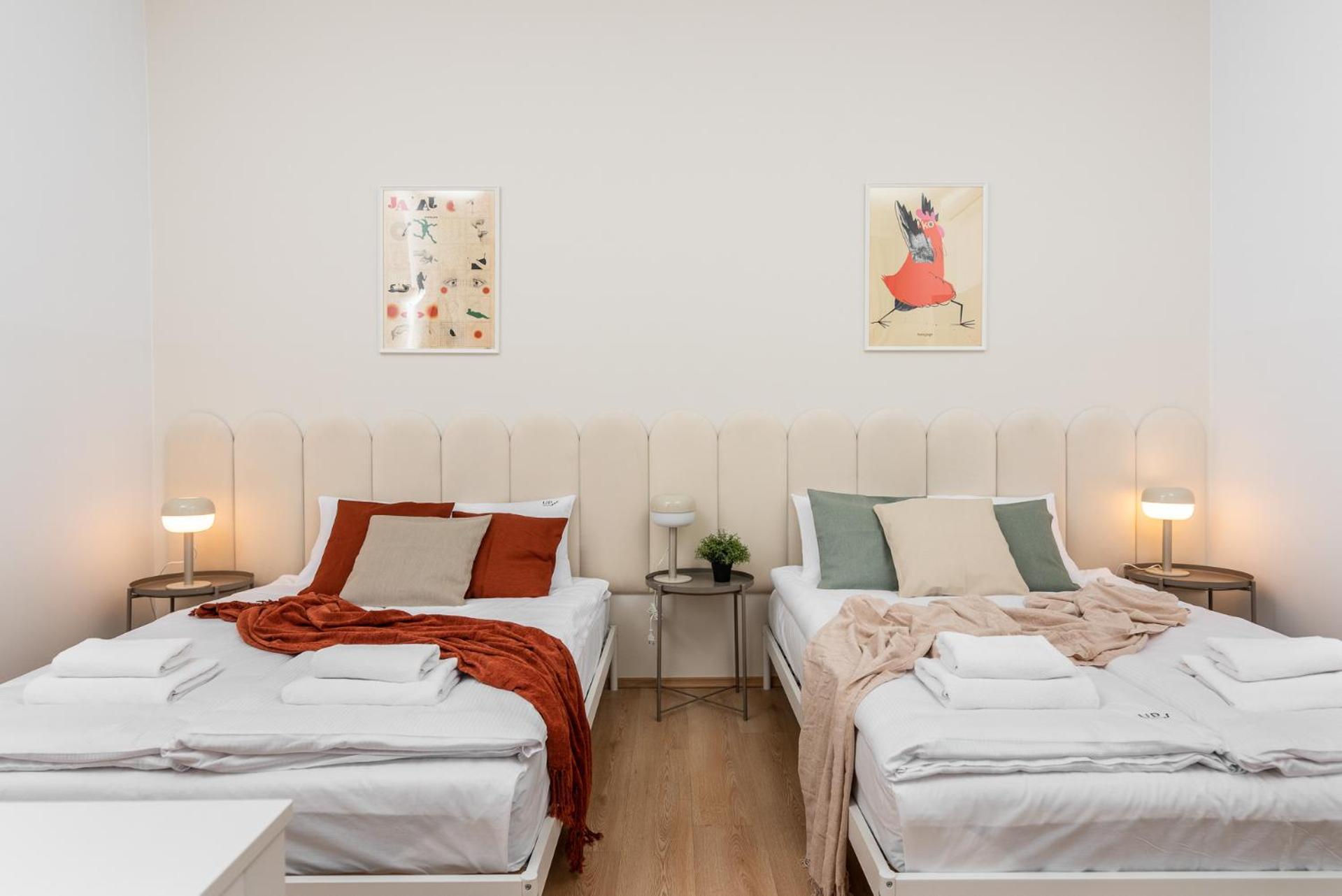 Modern Centrally Located Apartments - By Upstairs Krakow Luaran gambar